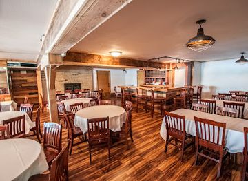 wisconsin/ice-age-trail/restaurant/bass-bay-brewhouse