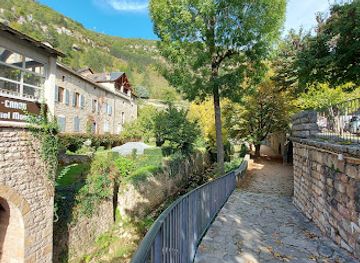 france/gorges-du-tarn/restaurant/le-petit-paris