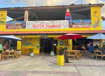 puerto-rico/isabela/restaurant/delpin-sea-food
