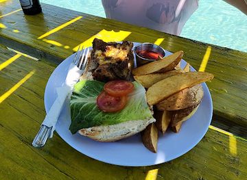 belize/san-pedro/restaurant/bamboo-fence-restaurant-swing-bar