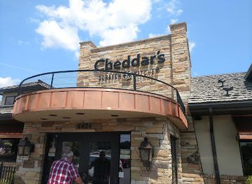 indiana/terre-haute/restaurant/cheddar-s-scratch-kitchen