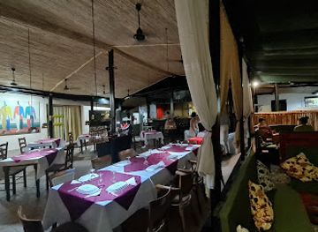 guinea-bissau/tombali-region/restaurant/restaurante-dom-bifanas