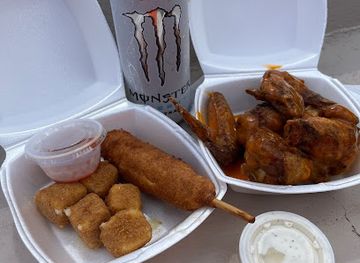 saint-kitts-and-nevis/old-road-town/restaurant/rusvm-burger-shack