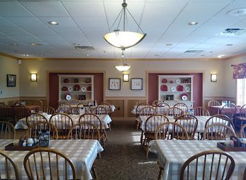 ohio/amish-country/restaurant/dutch-valley-restaurant