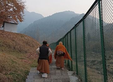 india/kashmir-great-lakes/restaurant/crescent-lake-view-restaurant