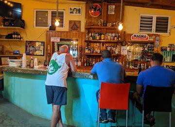 puerto-rico/vieques/restaurant/el-yate