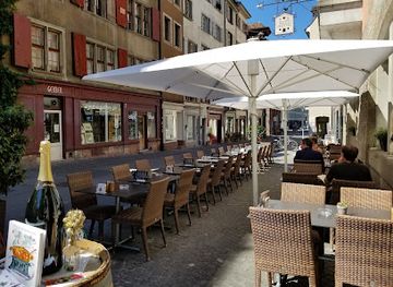 switzerland/basel/old-town/restaurant/gifthuttli