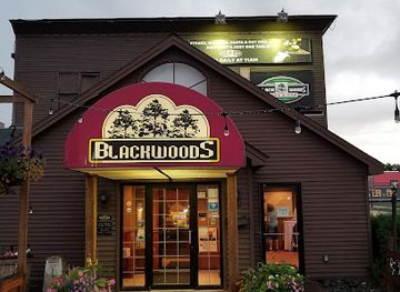 minnesota/superior-national-forest/restaurant/black-woods-bar-grill