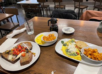 virginia/williamsburg/restaurant/another-broken-egg-cafe