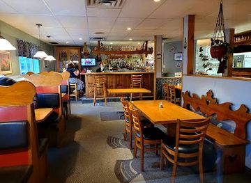 new-york/thousand-islands/restaurant/maple-leaf