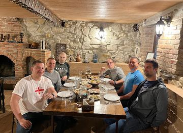 georgia/rabun-bald/restaurant/toma-s-wine-cellar