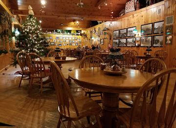 ohio/amish-country/restaurant/des-dutch-essenhaus