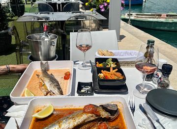 malta/marsaxlokk/restaurant/harbour-by-johann