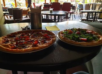 kosovo/prizren/restaurant/fellas-coffee-kitchen