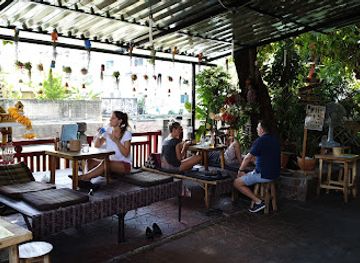 thailand/bangkok/restaurant/the-family