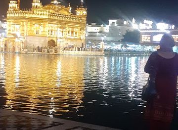 india/amritsar/wagah-border/restaurant/s-b-dhaba