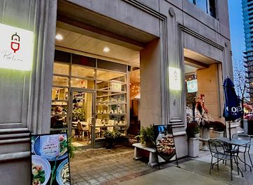 canada/toronto/yorkville/restaurant/portici