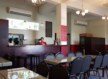 guam/mount-jumullong-manglo/restaurant/da-local-grind-house