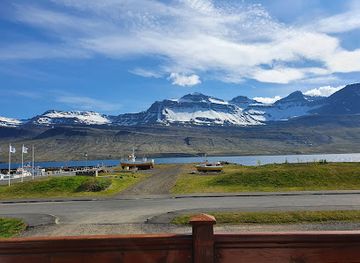 iceland/east-fjords/restaurant/cafe-sumarlina