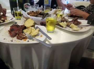 peru/ayacucho/restaurant/los-papachos