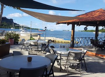 micronesia/western-caroline-islands/restaurant/mangrove-bay-bar