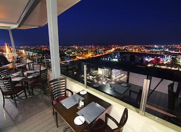 botswana/tsodilo-hills/restaurant/table50two