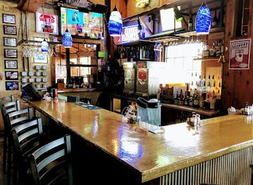 Shorty Pants Lakeside Cajun Restaurant & Marina