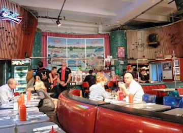 new-york/new-york-city/restaurant/ellen-s-stardust-diner