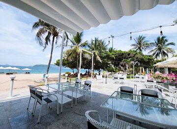 vietnam/nha-trang/tran-phu-beach/restaurant/k-house-restaurant