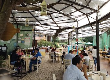 guatemala/western-highlands/restaurant/antigua-boreal-deep-dish-pizza