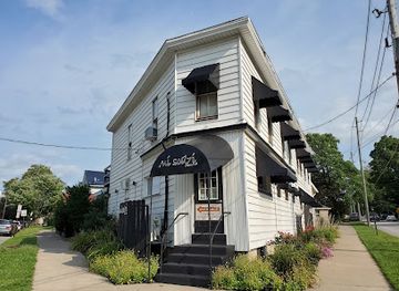 pennsylvania/erie/downtown-erie/restaurant/mi-scuzi