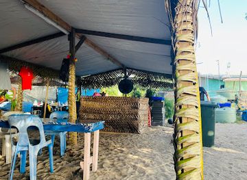 tonga/hunga/restaurant/big-mama-s-bar