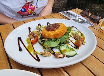 jersey/st-catherine-s-breakwater/restaurant/drifters-gorey