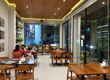 indonesia/komodo-national-park/restaurant/hong-signature-restaurant