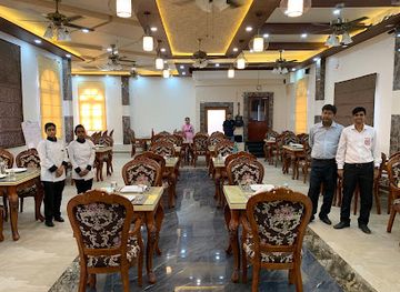 india/varanasi/dashashwamedh-ghat/restaurant/1916-cafe-restaurant