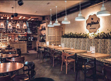 ukraine/ivano-frankivsk/restaurant/profiterole