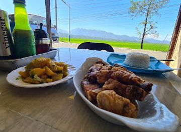 philippines/pagudpud/restaurant/denwar-s-food-hauz