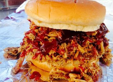 mississippi/the-delta/restaurant/small-time-hot-dogs