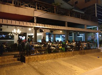 Town Restaurant & Bar