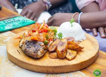 togo/oti-river-valley/restaurant/right-eats