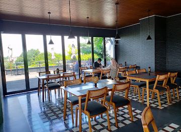 indonesia/semarang/restaurant/monti-dining