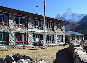 nepal/gokyo-lakes/restaurant/everest-view-lodge