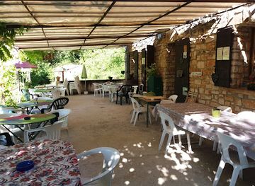 france/ardèche-gorges/restaurant/auberge-du-pouzat