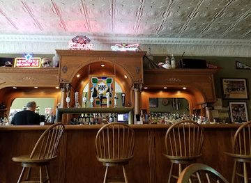 illinois/matthiessen-state-park/restaurant/canal-port