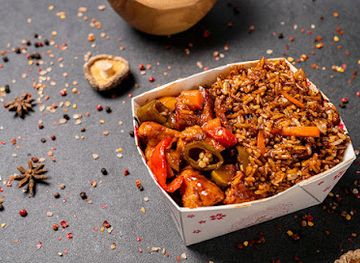 romania/sighisoara/restaurant/asian-box