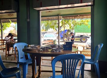 myanmar-burma/chin-hills/restaurant/4-mountains-restaurant