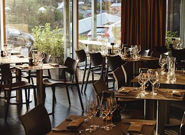 faroe-islands/miovagur/restaurant/husagarour