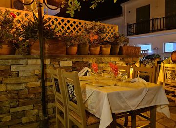 greece/sporades/restaurant/rodi