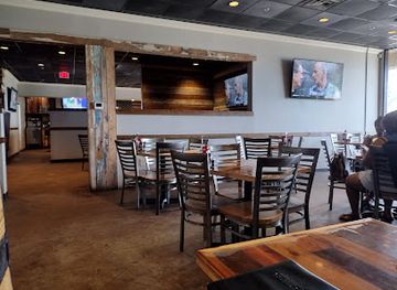 louisiana/baton-rouge/lsu-south/restaurant/our-mom-s-restaurant-bar