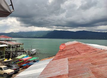 el-salvador/lake-coatepeque/restaurant/restaurante-marlene